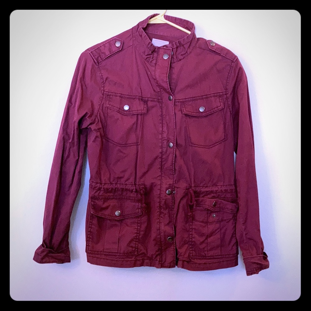 Women’s casual jacket.